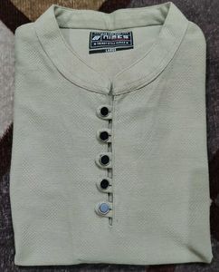 Men's t shirt