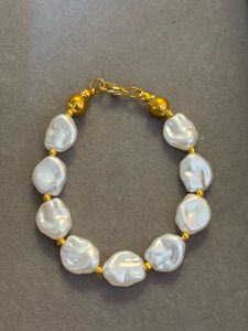 acrylic beads Elegant baroque pearl bracelet