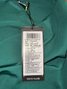 Solid Green Long Sleeve Top