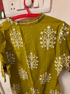 Beautiful green kurta in excellent condition