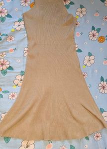Ribbed Knit Sleeveless Midi Dress