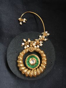 Statement gold and pearl Earcuff