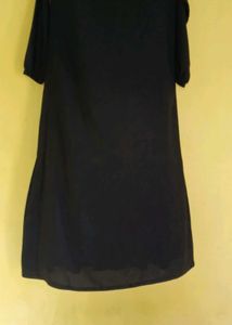 Elegant black abaya