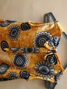 Floral Print Sleeveless Top
