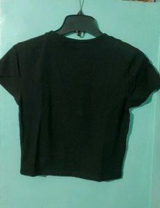 H&amp;M Yale Cropped Tee