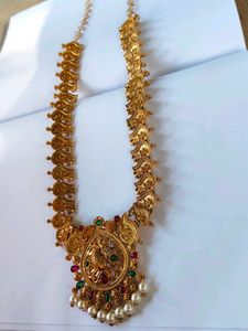 Stunning Gold Toned Peacock Necklace