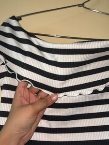H&amp;M Striped Off-Shoulder Top