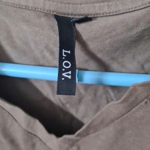 LOV branded Tshirt