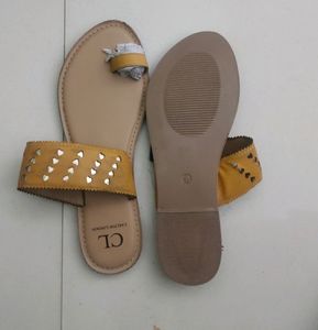 Cartlon London Flat Slippers