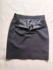 Top &amp; Black Skirt Set