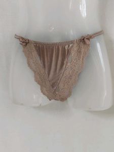 victoria 's secret Elegant Lace Trim Thong