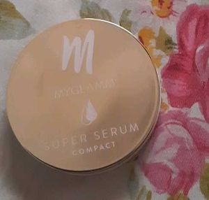 MyGlamm Super Serum Compact