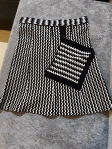 Chic Black & White Chevron Skirt