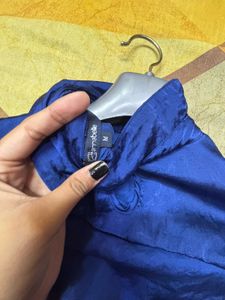 💙 GORGEOUS ROYAL BLUE SATIN RUFFLE TOP 💙