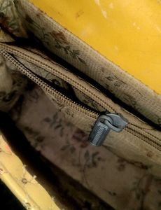 Quilted Chain Strap Crossbody Bag