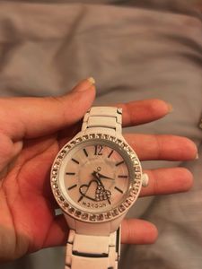 White woman watch