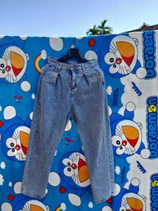 High waist 28 Light Wash Jeans