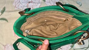 Chic Quilted Emerald Green Handbag