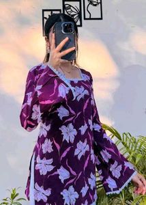 Beautiful Floral Print Kurta-M