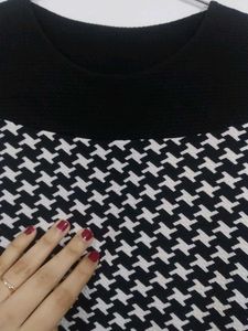 Houndstooth Pattern Top