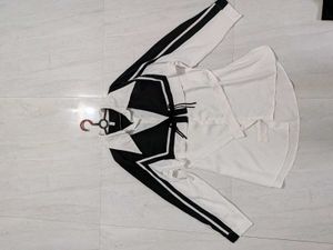 Chic Black &amp; White Collared Shirt