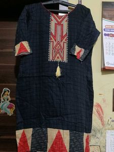 Stylish Black Kurta with Red &amp; Beige Print