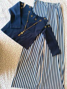 Navy Blue Striped Kurta Set with Necklace