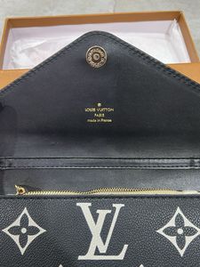 louis vuiton ( first copy )sling  bag