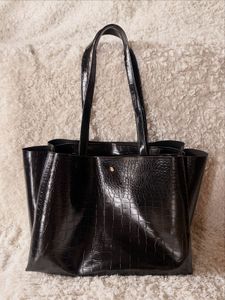 Chic Black Croc Tote Bag