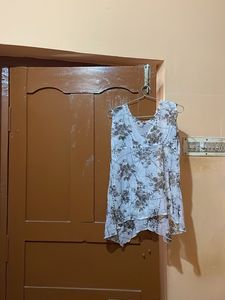 Sheer Floral Sleeveless Tunic Top
