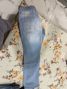 Ketch Light Wash Jeans