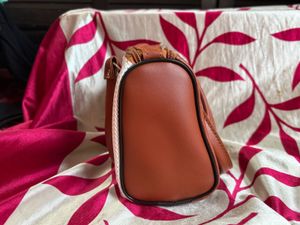 Da Milano Old Money Style Textured Satchel Bag – W