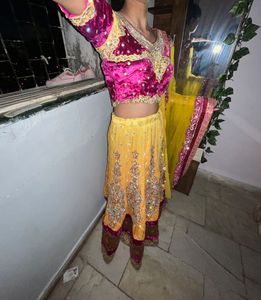 90’ chatpata!! Stunning Yellow &amp; Pink
