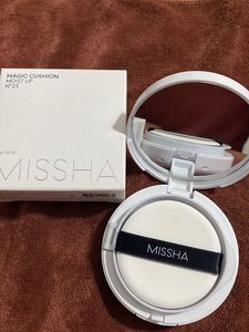 Missha Magic Cushion Moist Up #23