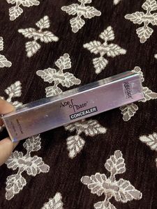 Recode Ace of Base  concealer