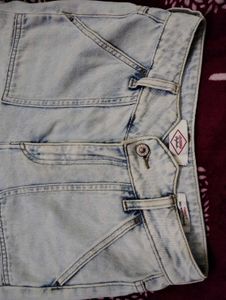 Light Wash Mom Jeans