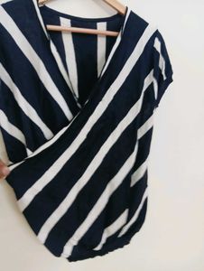 Chic Black &amp; White Striped Wrap Top