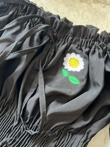 Black Off-Shoulder Daisy Crop Top