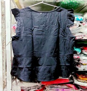 Chic Charcoal Peplum Top with Ruffle Sleeves