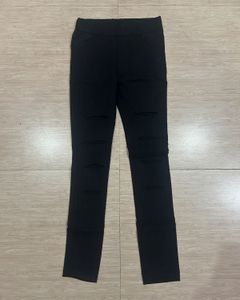 Black Skinny Strechable Pants