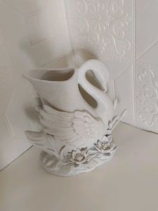 Elegant White Swan Showpiece