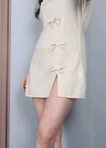 Chic Cream Dress with Bow