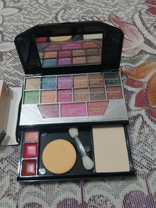 Makeup Palette Set