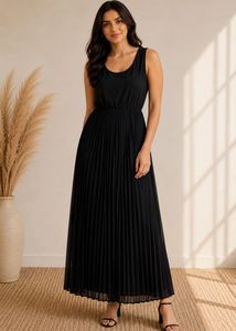 Elegant Black Pleated Ankle-Length Maxi Dress