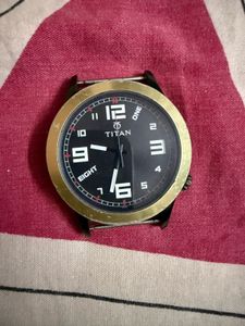 Titan One Stylish Black Dial Watch