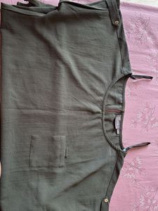 Green Button Sleeve Top with Pocket