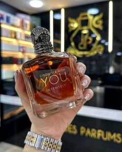 Giorgio Armani Perfume