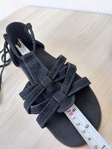 Tie-up Suede Flats