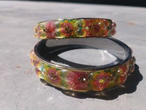 🌼(NEW) Vibrant Floral Glass Bangles | Set of 2