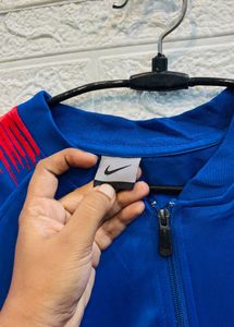 🇮🇹 Nike imported Zip-Up Track Jacket